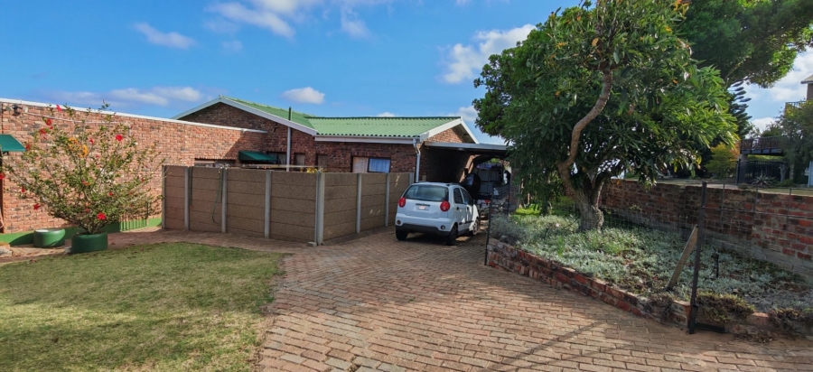 3 Bedroom Property for Sale in Dana Bay Western Cape